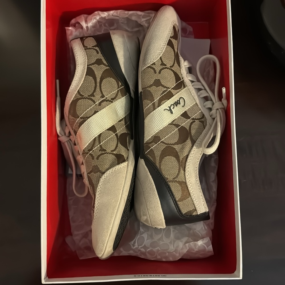 Authentic Coach shoes - Picture 4 of 4